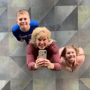 Meet your Posher, Denise